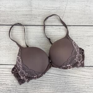 Essential Bodywear Women's Purple Lace Underwire Push Up Bra Size 36A